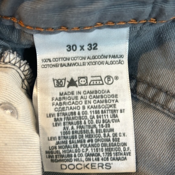 Men’s Dockers Straight Fit Pants. - Picture 4 of 12